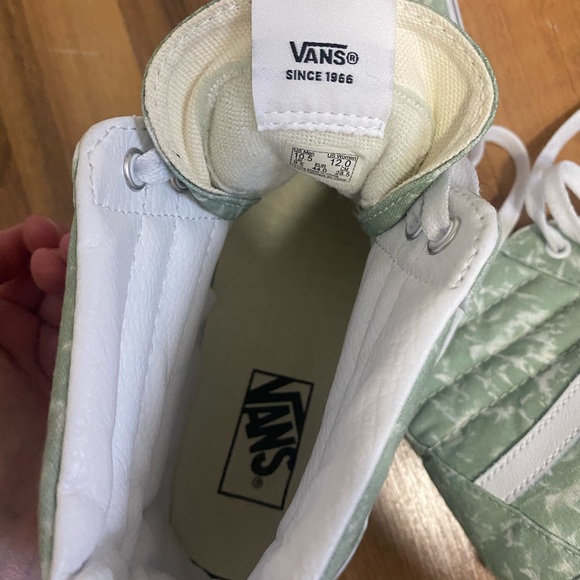 Men’s High Top Vans - Picture 6 of 8